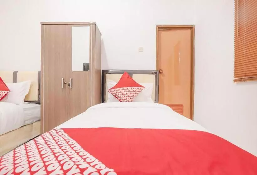 ホテル Oyo 160 Lontar Residence