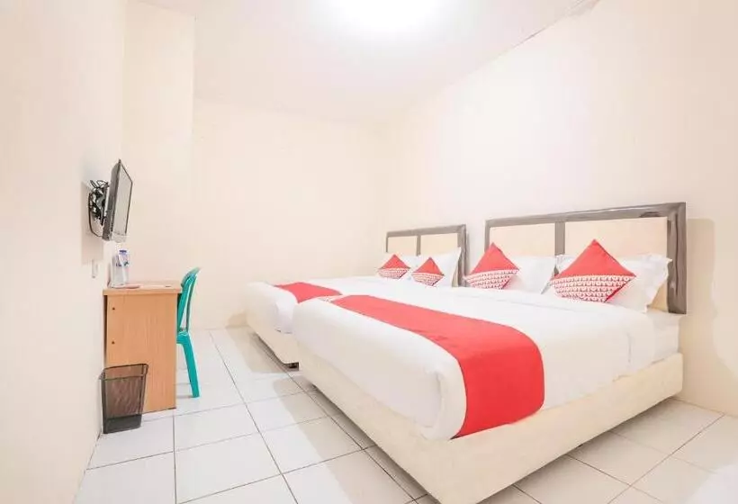 ホテル Oyo 160 Lontar Residence