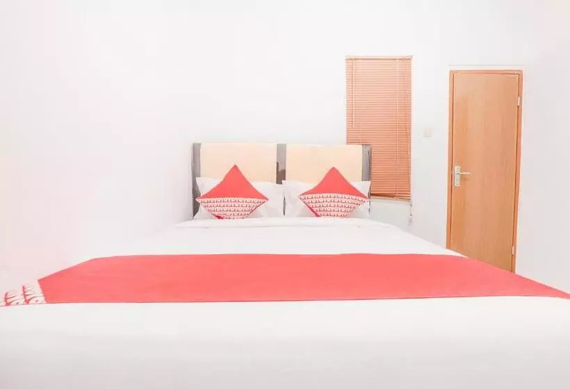 ホテル Oyo 160 Lontar Residence