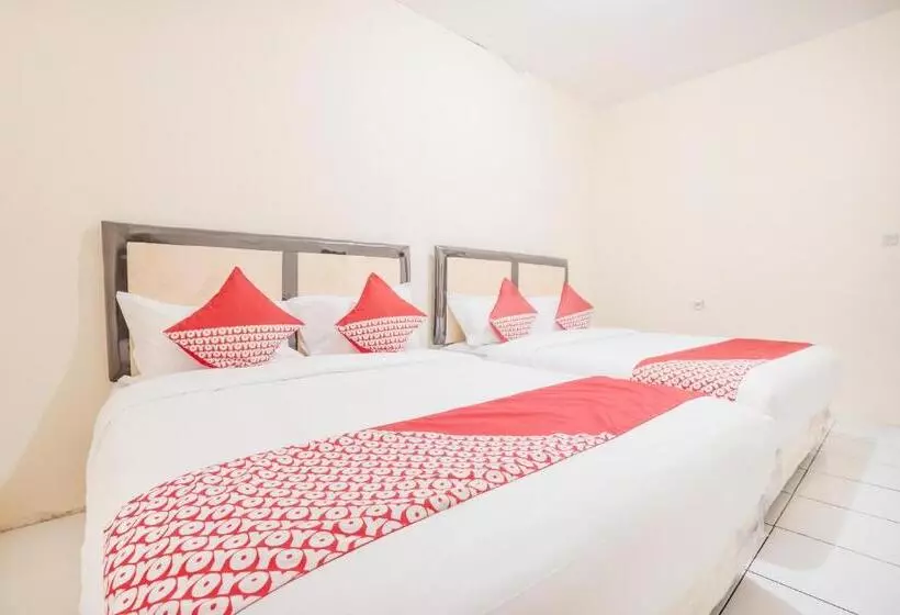 ホテル Oyo 160 Lontar Residence