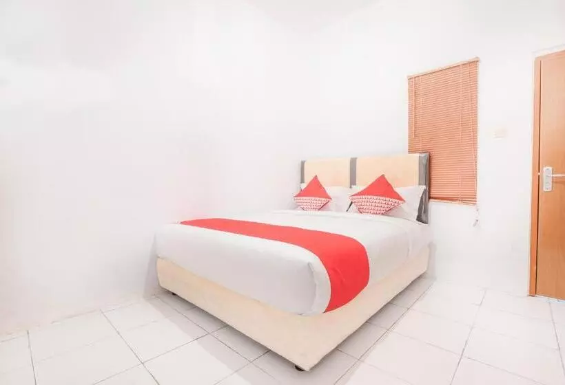 ホテル Oyo 160 Lontar Residence