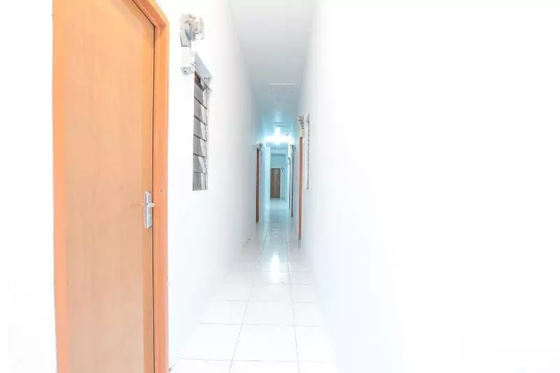 ホテル Oyo 160 Lontar Residence