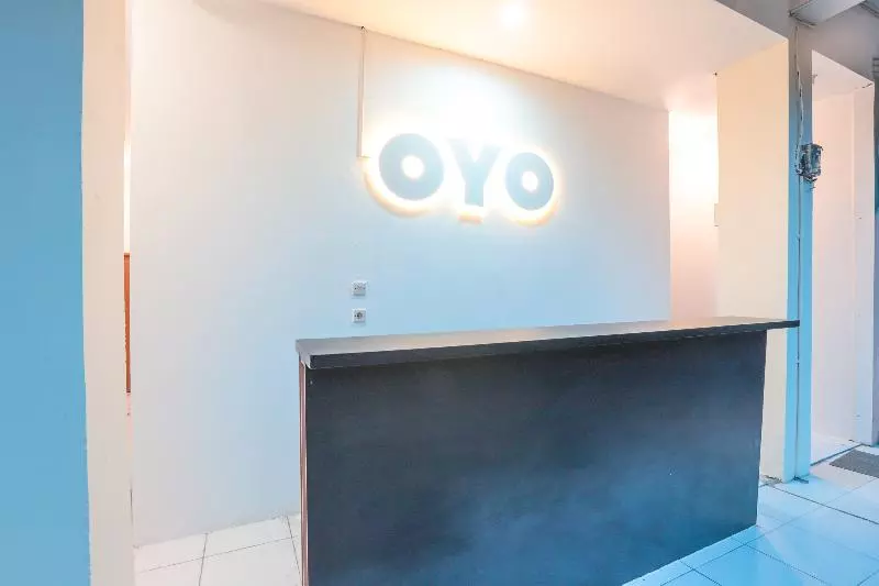 ホテル Oyo 160 Lontar Residence