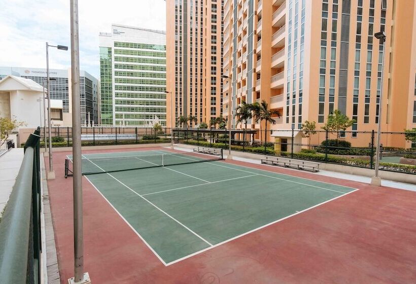 فندق Reddoorz Premium @ Venice Luxury Bgc 2