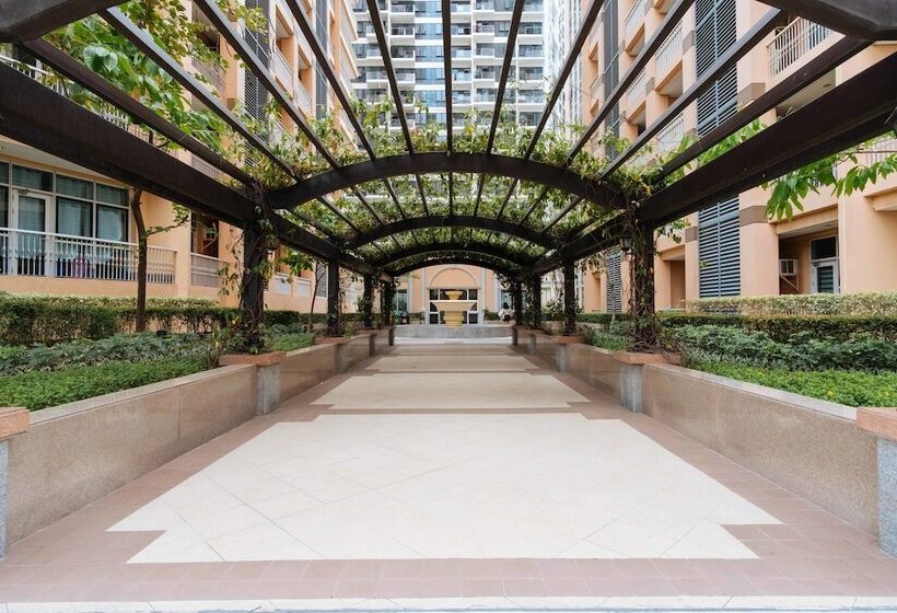 فندق Reddoorz Premium @ Venice Luxury Bgc 2