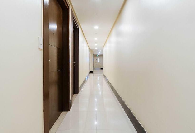 فندق Reddoorz Premium @ Venice Luxury Bgc 2