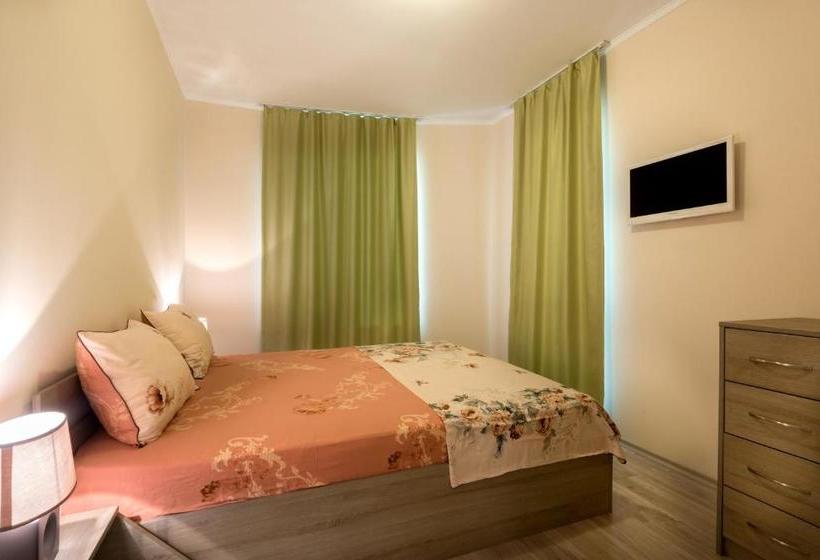 هتل Esteban Vip Residence Club