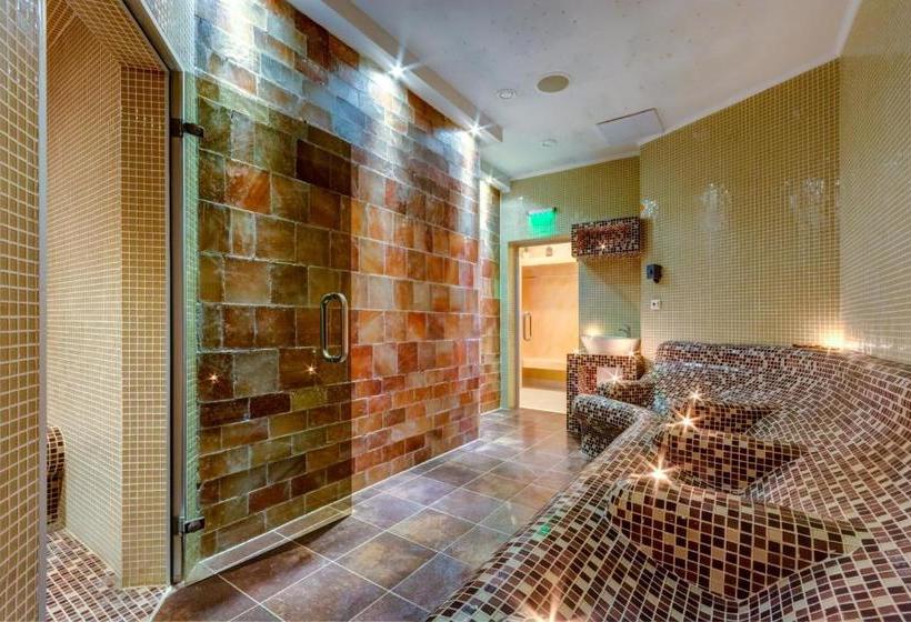 هتل Esteban Vip Residence Club