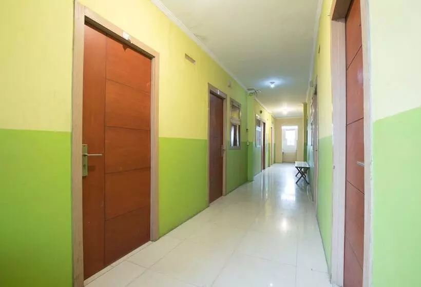 هتل Guest House Gemilang Karawaci By Nusalink