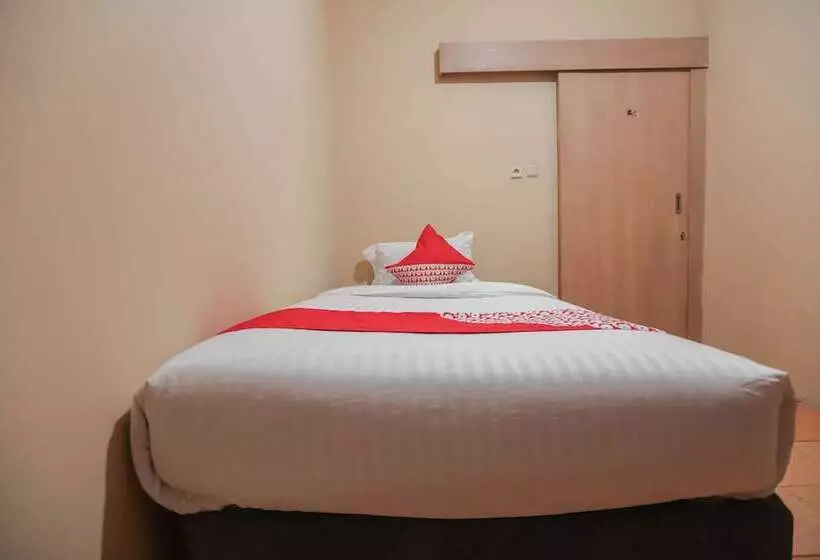 هتل Guest House Gemilang Karawaci By Nusalink