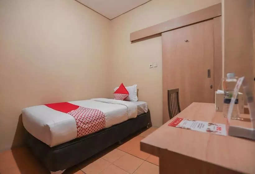 هتل Guest House Gemilang Karawaci By Nusalink