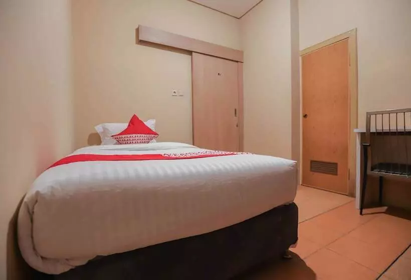 هتل Guest House Gemilang Karawaci By Nusalink