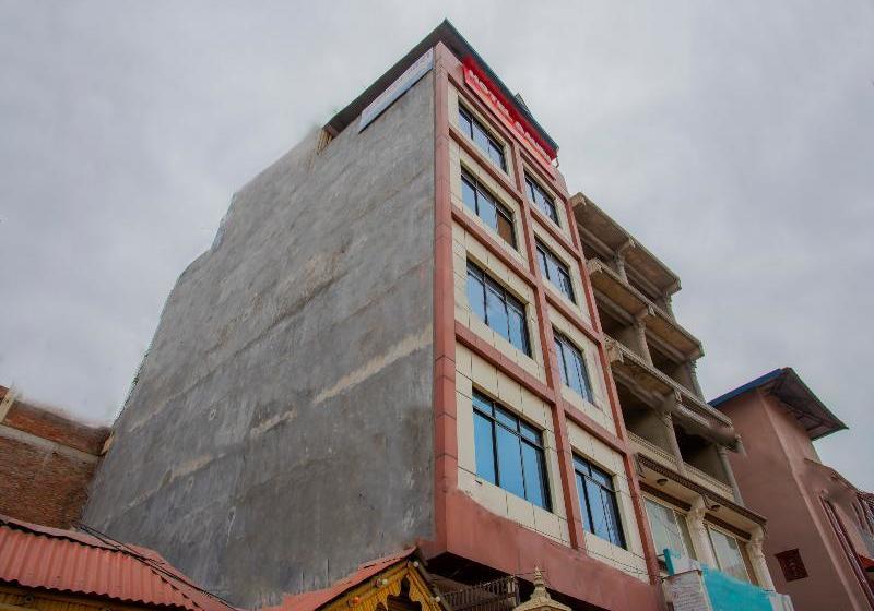 هتل Gauri By Oyo Rooms