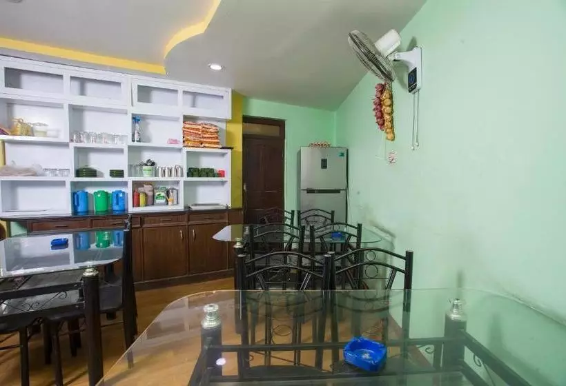 هتل Oyo 161 Ram Janaki