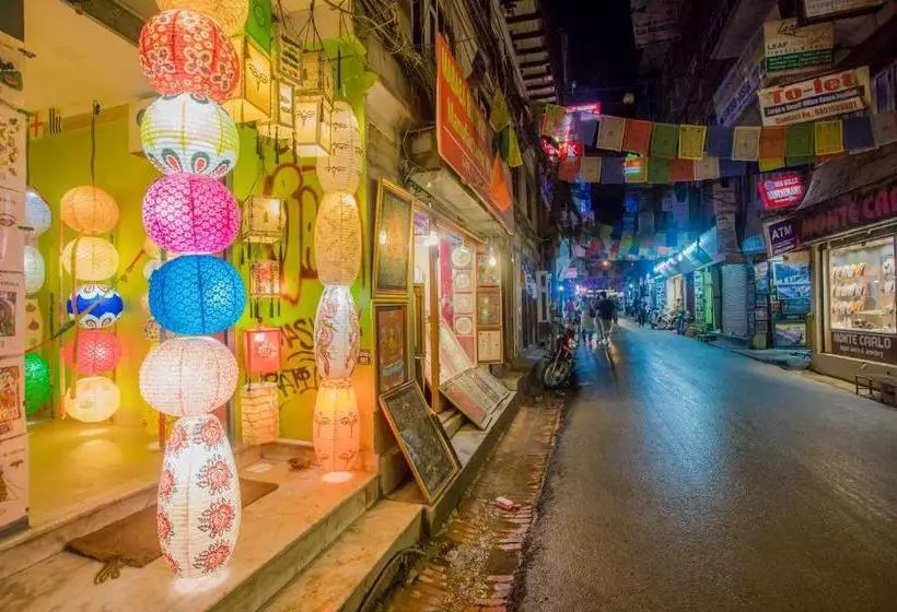 هتل Oyo 161 Ram Janaki