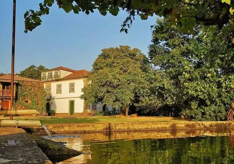 Hotelli Casa De Baixo Nature