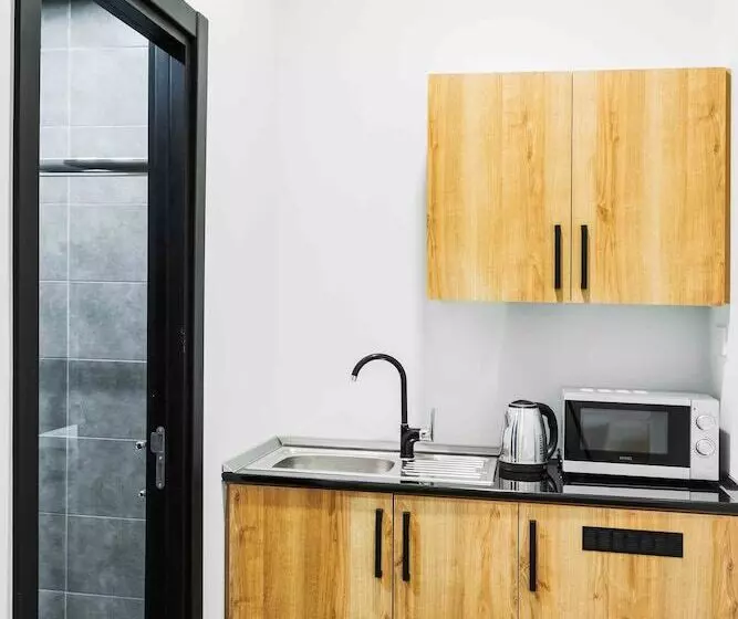 هتل G Suites Luxury Rentals