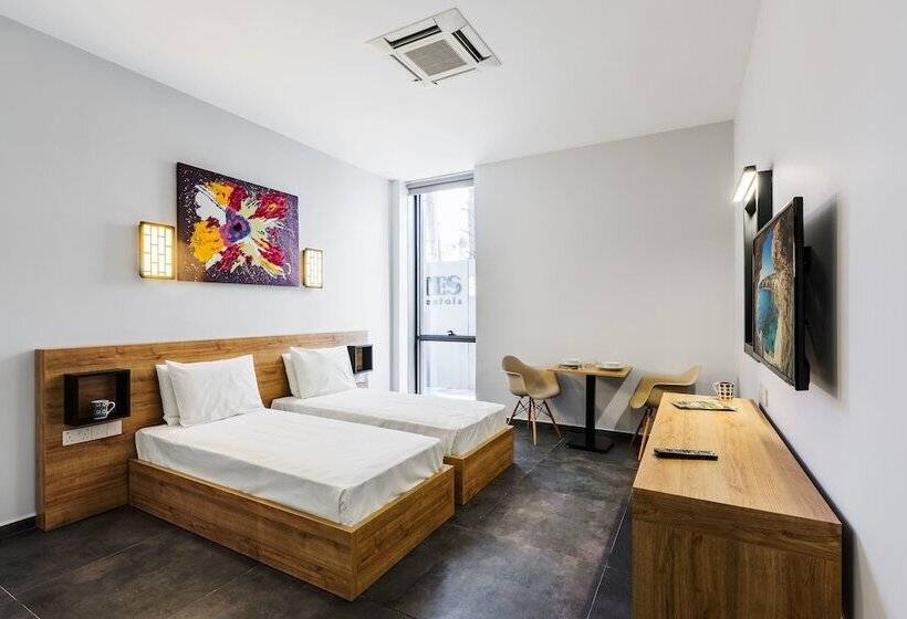 هتل G Suites Luxury Rentals