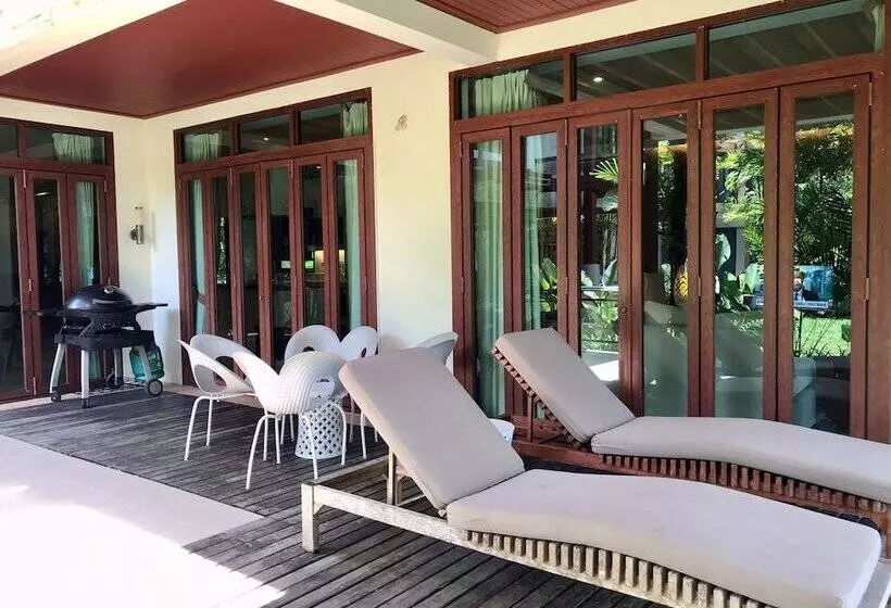 Amatapura Beach Villa 10