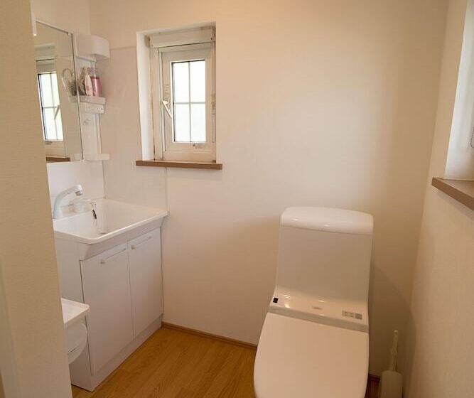 Holiday Niseko Snowbird