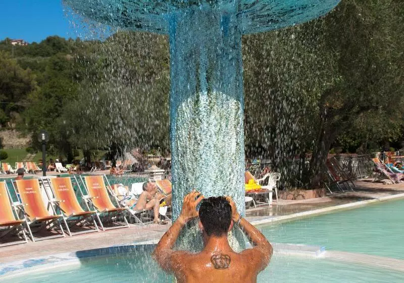 Hotelli Albergo Terme Forlenza