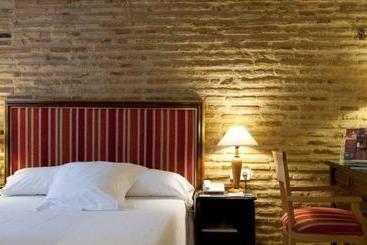 هتل Ad Hoc Monumental 1881