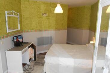 בית מלון כפרי Canton