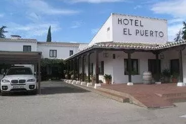 فندق El Puerto