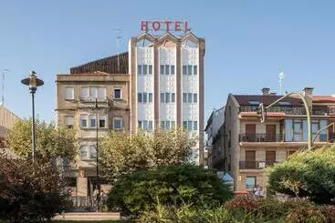 Отель Airinos 3