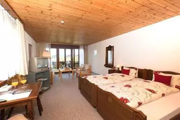 בית מלון כפרי Arvenbüel