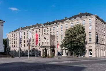 هتل Wyndham Duisburger Hof