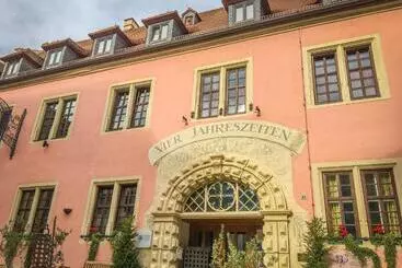 Отель Vier Jahreszeiten