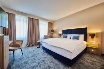 בית מלון כפרי Zur Post Altotting