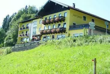 ホテル Zur Schönen Aussicht