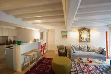 Apartamenty turystyczne Appartement Triangle D Or Bordeaux Centre