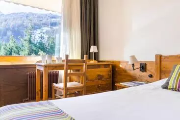 Hotel Hôtel Plein Sud Et Piscine