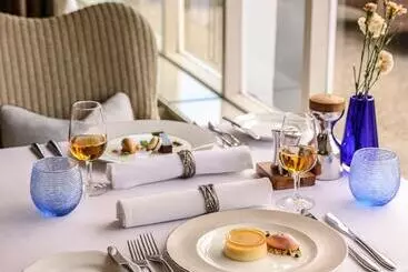 The Airds Hotel And Restaurant