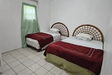 آپارتمان‌های توریست‌ها Wave Crest Suites