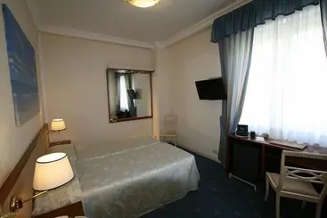 Hotel Diana Grand