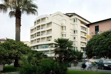 ホテル Sina Astor