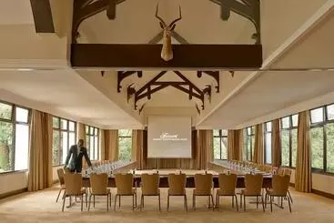 هتل Fairmont Mount Kenya Safari Club