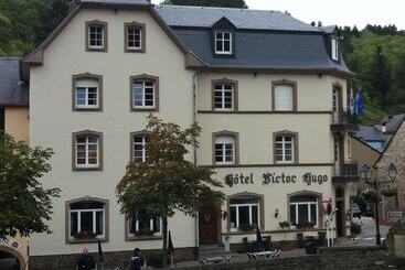 Отель Hôtel   Restaurant  Victor Hugo
