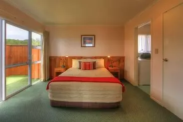 דירות לתיירים Islander Lodge Apartments