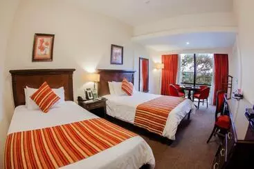 هتل Casino Acaray