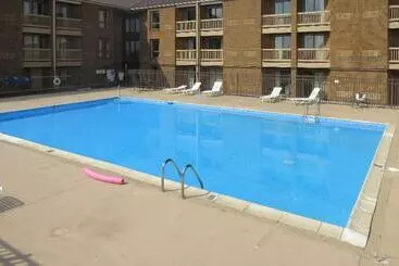 בית מלון כפרי Quality Inn