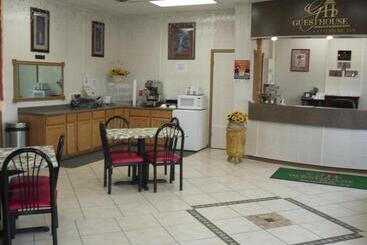 Otel The Hastings Inn Parsons