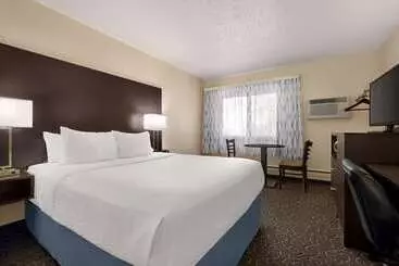 فندق Days Inn By Wyndham Fort Collins