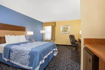 Hotel Days Inn By Wyndham Raleighairportresearch Triangle Park
