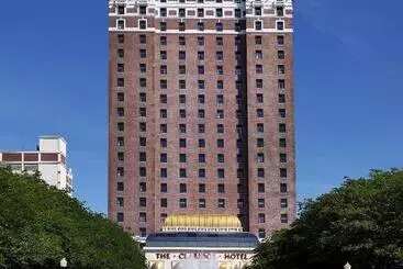 ホテル The Claridge