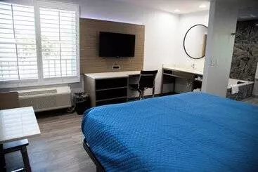 בית מלון כפרי Pico Rivera Inn And Suites